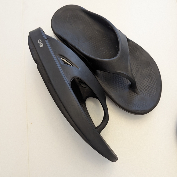 OOFOS Black Post Run Sports Recovery Comfort Sandals main image 6